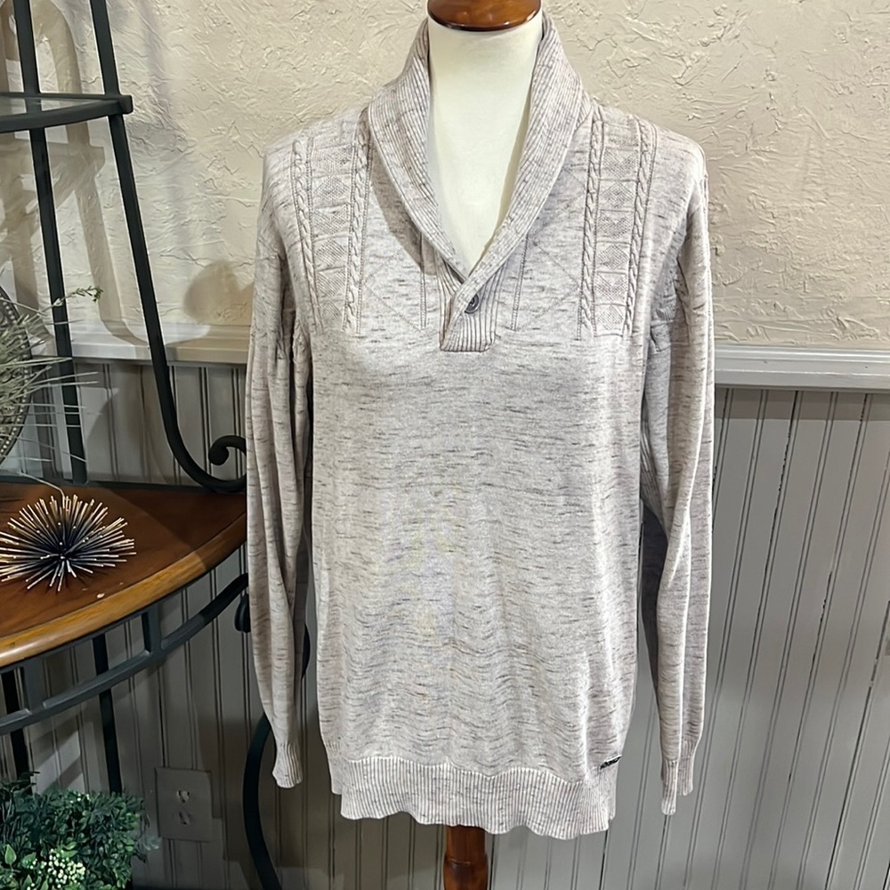 Buckle Black* Sweater